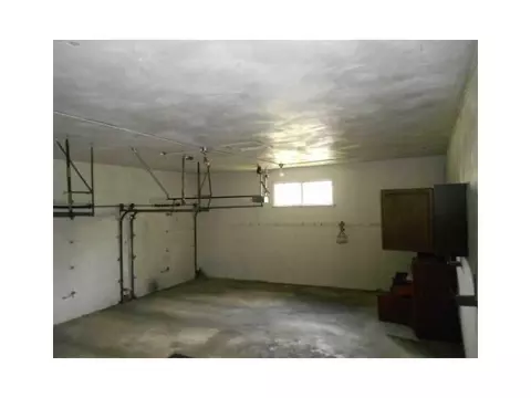 220 Thomaston Trl, Springfield, OH 45503 photo 13