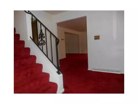 220 Thomaston Trl, Springfield, OH 45503 photo 8