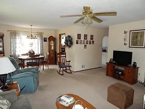 1548 Memorial, Springfield, OH 45505 photo 5