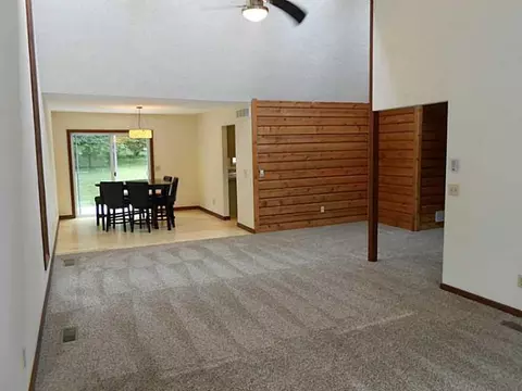 614 N Bird, Springfield, OH 45503 photo 6