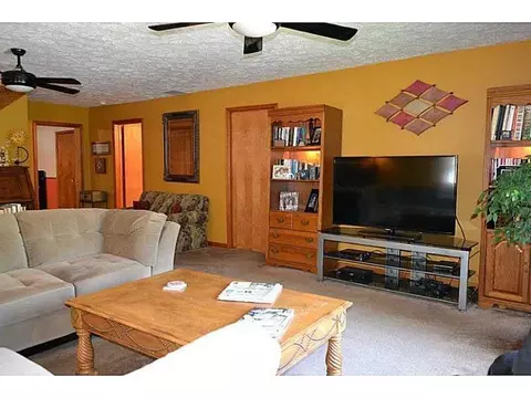 500 Victory Rd, Springfield, OH 45504 photo 5