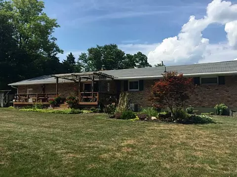 1445 Fairfield Pk, Springfield, OH 45506 photo 4
