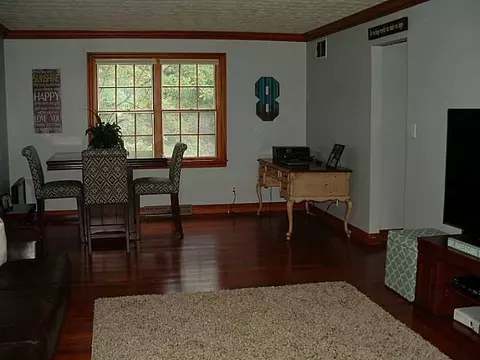 255 Meadow Ln, Springfield, OH 45505 photo 3