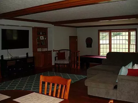 255 Meadow Ln, Springfield, OH 45505 photo 10