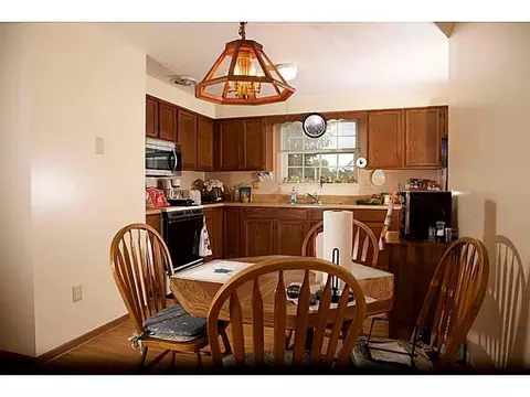 3957 Tacoma, Springfield, OH 45503 photo 4