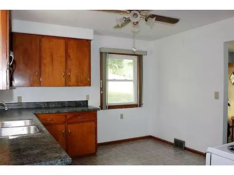 240 Ogden Rd, Springfield, OH 45503 photo 12