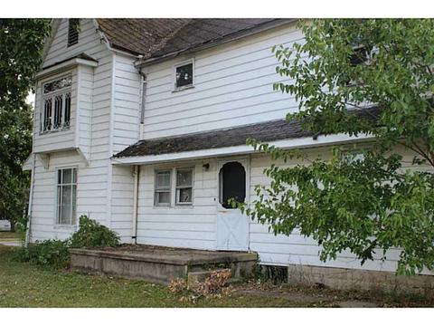 327 E Fulton, Celina, OH 45822 photo 4