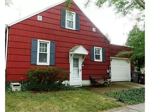 941 Burch Ave, Lima, OH 45801 photo 2