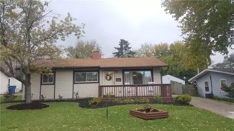 5666 Sharp, Dayton, OH 45432 photo 2