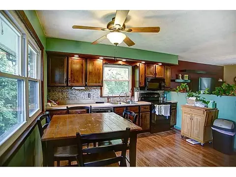 2520 E Home Rd, Springfield, OH 45503 photo 4