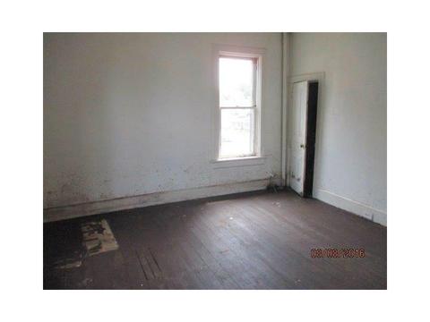 323 E Franklin, Kenton, OH 43326 photo 3