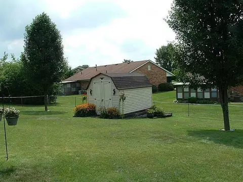 311 Villa Rd, Springfield, OH 45503 photo 3