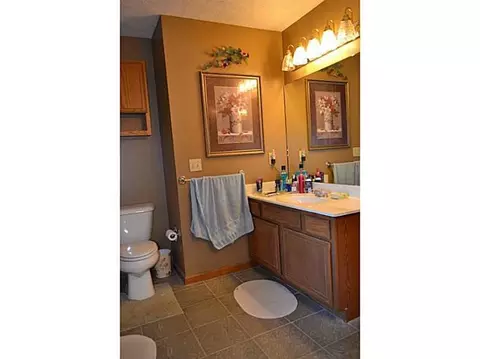 678 Timberview, Springfield, OH 45502 photo 16