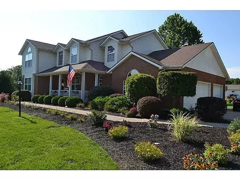 678 Timberview, Springfield, OH 45502 photo 1