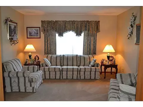 678 Timberview, Springfield, OH 45502 photo 4