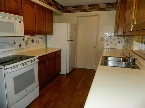 3331 Troy Rd, Springfield, OH 45504 photo 10