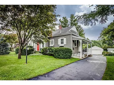 803 Snowhill Blvd, Springfield, OH 45504 photo 2