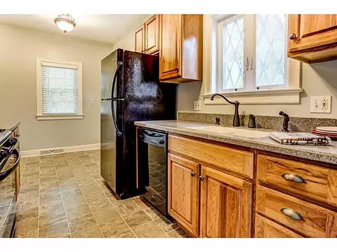 803 Snowhill Blvd, Springfield, OH 45504 photo 9
