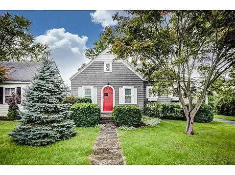 803 Snowhill Blvd, Springfield, OH 45504 photo 1