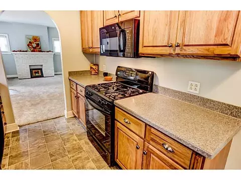 803 Snowhill Blvd, Springfield, OH 45504 photo 11