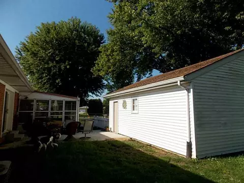 5237 Taywell Dr, Springfield, OH 45503 photo 2