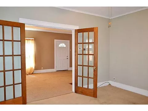 1328 N Limestone St, Springfield, OH 45503 photo 8