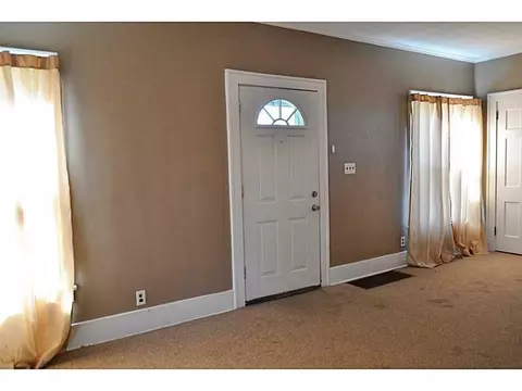 1328 N Limestone St, Springfield, OH 45503 photo 3