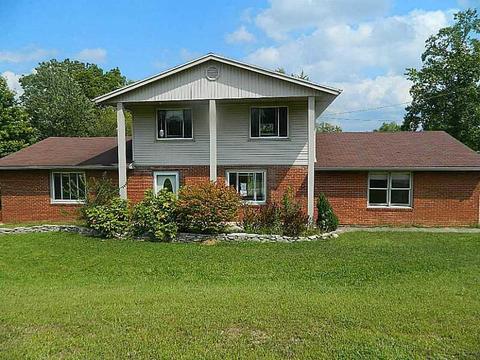 3654 Lawrenceville Dr, Springfield, OH 45504 photo 1