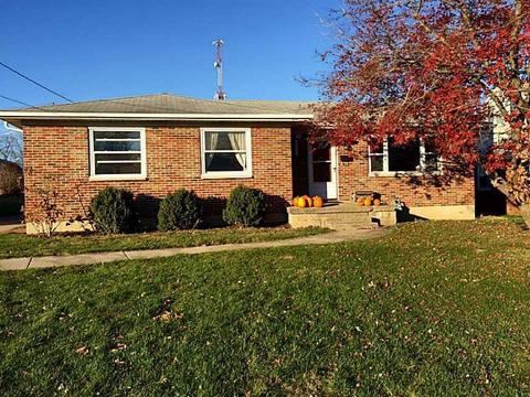 300 Canterbury Dr, Springfield, OH 45503 photo 1