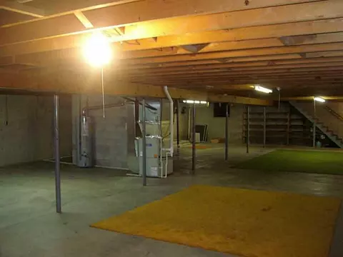 815 E Wayne St, Celina, OH 45822 photo 17