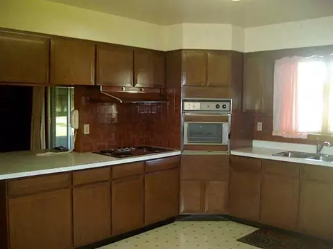 815 E Wayne St, Celina, OH 45822 photo 7