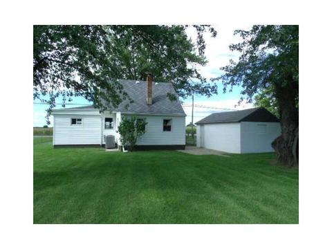5327 Old Columbus Rd, Springfield, OH 45502 photo 3
