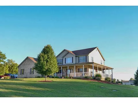 825 Willow Rd, Springfield, OH 45502 photo 1