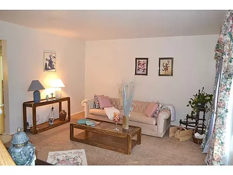 3036 Ipswich, Springfield, OH 45503 photo 5
