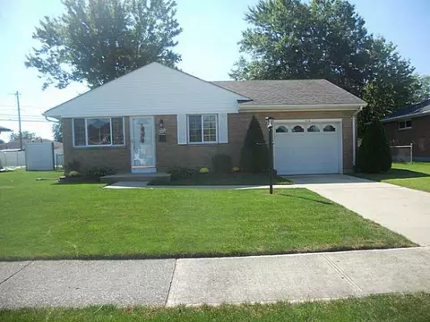 1113 Student, Springfield, OH 45503 photo 1