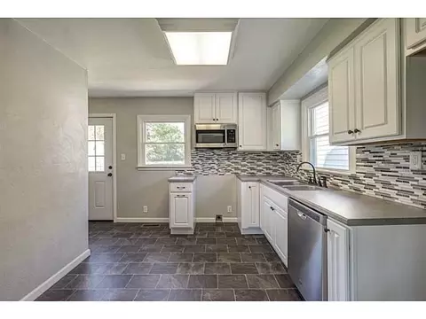 3615 S Tecumseh, Springfield, OH 45502 photo 3