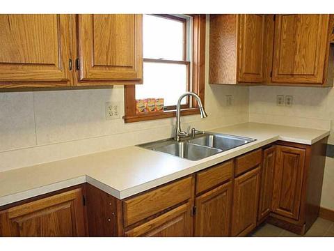 1555 S Limestone, Springfield, OH 45505 photo 4