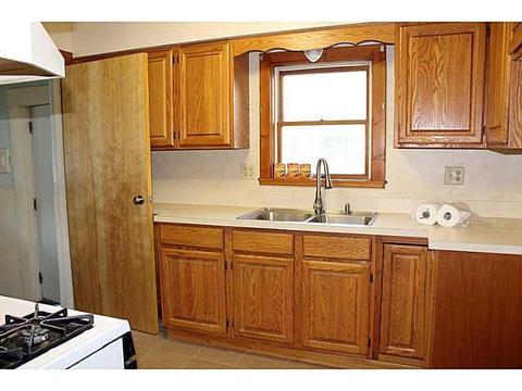 1555 S Limestone, Springfield, OH 45505 photo 3