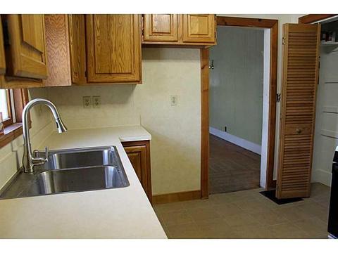 1555 S Limestone, Springfield, OH 45505 photo 5