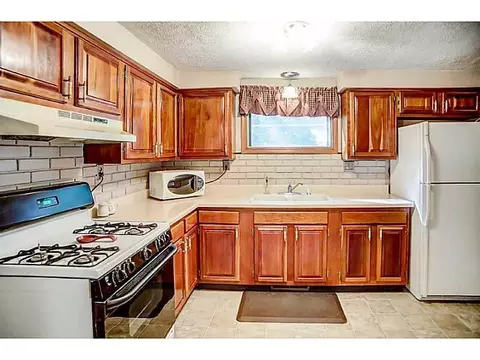 1711 Trinity Dr, Springfield, OH 45503 photo 8