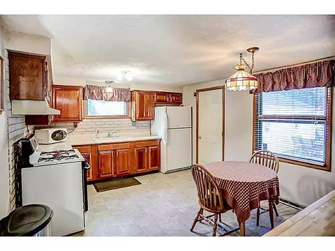 1711 Trinity Dr, Springfield, OH 45503 photo 7