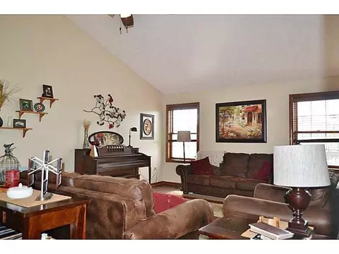 4047 Brookston Dr, Springfield, OH 45502 photo 5