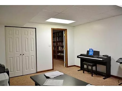 4047 Brookston Dr, Springfield, OH 45502 photo 22