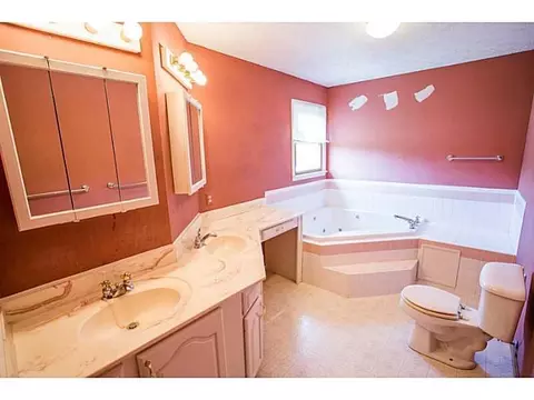 8335 Springfield Jamestown, Springfield, OH 45502 photo 18