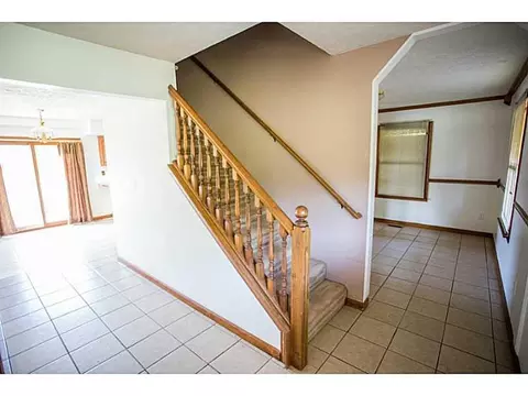 8335 Springfield Jamestown, Springfield, OH 45502 photo 3