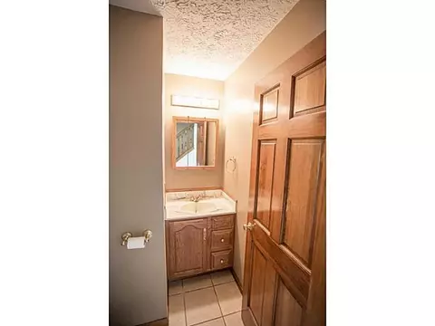 8335 Springfield Jamestown, Springfield, OH 45502 photo 12