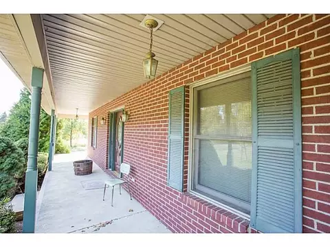 8335 Springfield Jamestown, Springfield, OH 45502 photo 2