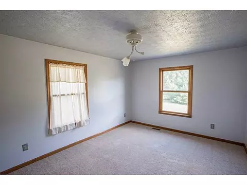 8335 Springfield Jamestown, Springfield, OH 45502 photo 14