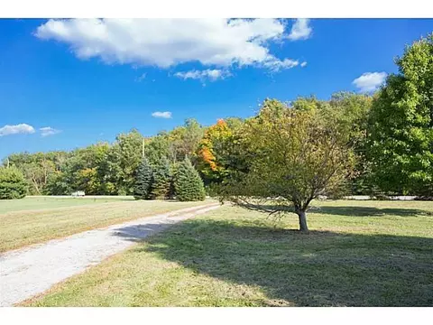 8335 Springfield Jamestown, Springfield, OH 45502 photo 21