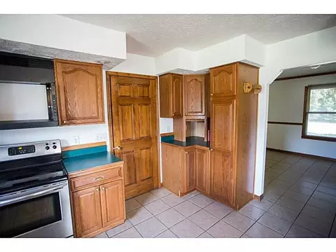 8335 Springfield Jamestown, Springfield, OH 45502 photo 7